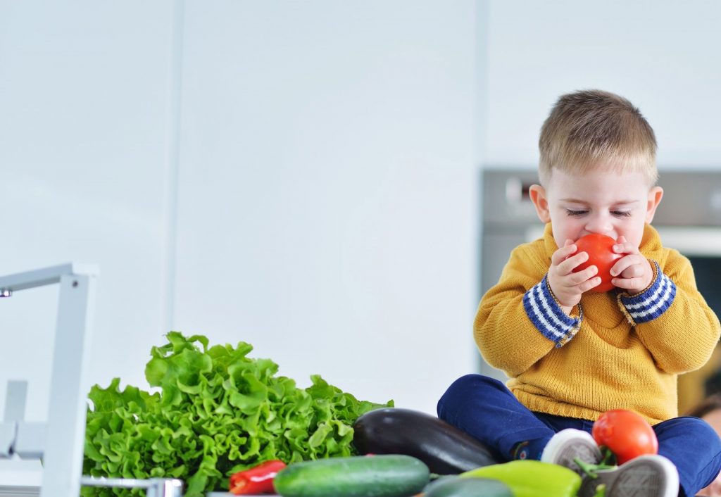 ارتباط تغذیه و سلامت دندان کودک