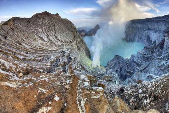 حیرت انگیزترین کوه های آتشفشان دنیا